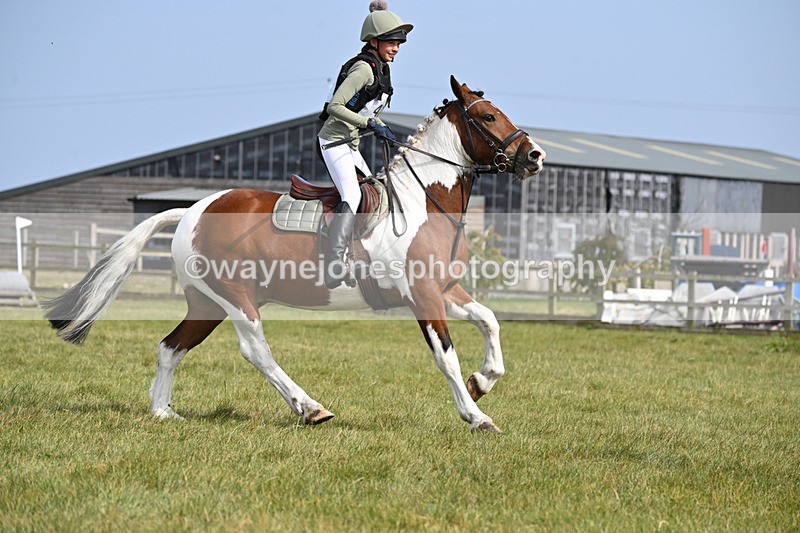 WJ6_2615 - 60cm XC Time 14:21 to 14:47