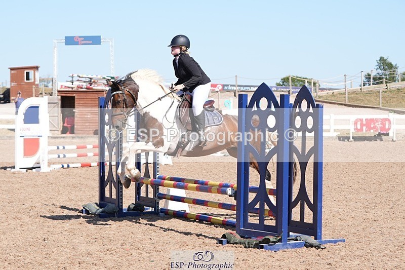 260811-160153-00073 - Cls 3 and 4 Club and Schools 60cm