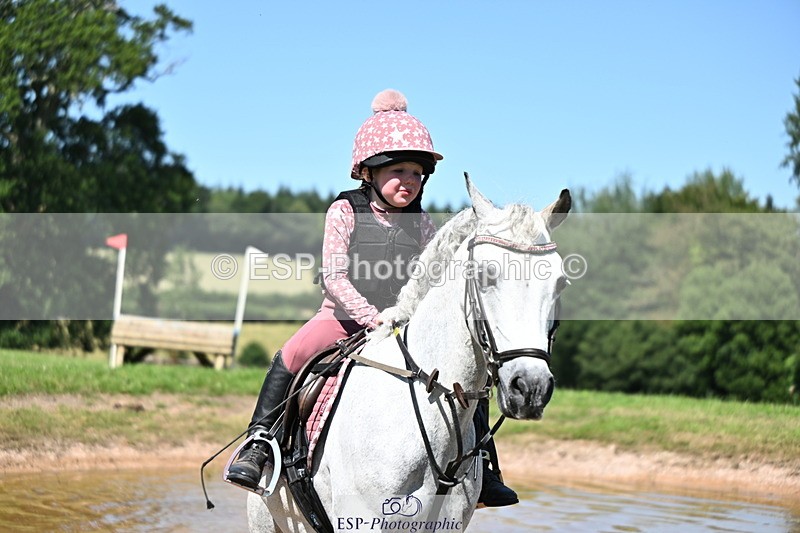 240729B-145924-02928 - Abbie's Group XC