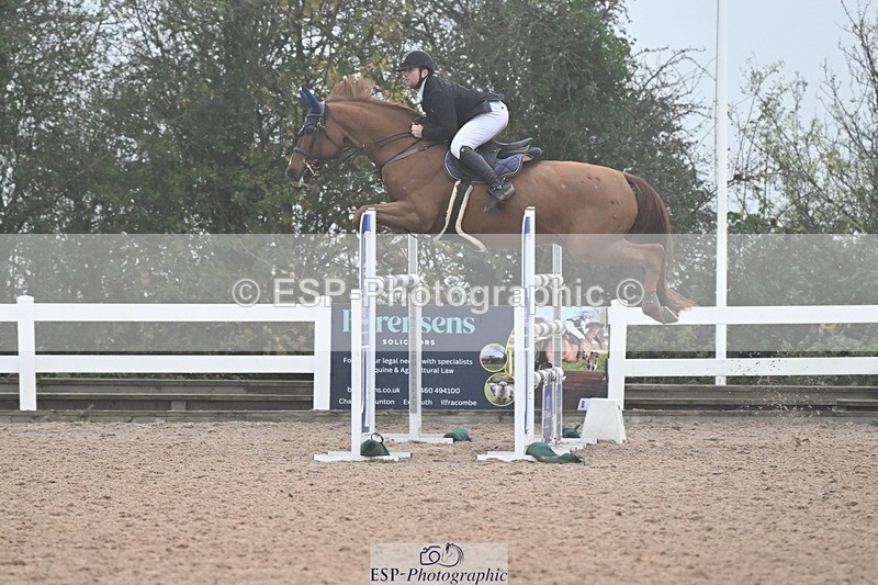 241102A-152057-06081 - SAT Cls 17 National 1.30 & 1.40m