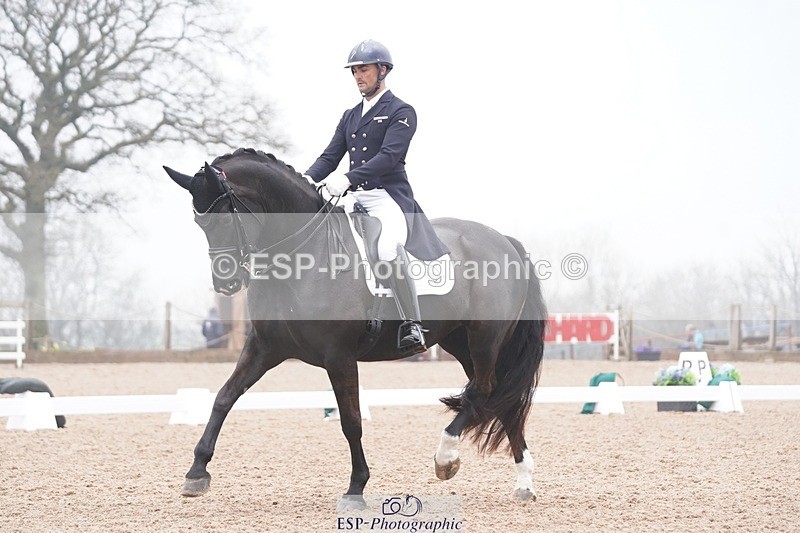 250404-092414-04016 - 022-Jezz.Palmer-Romanno.Weltino