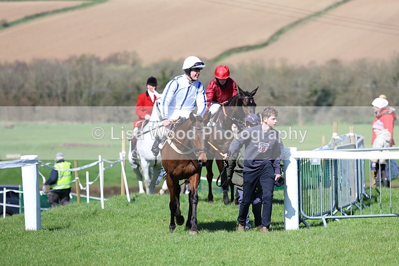 3E7A4905 - Race 1 Hunt Members