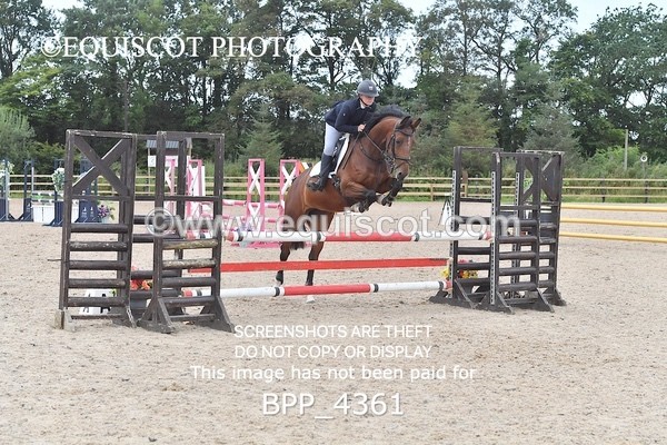 BPP_4361 - CLASS 12 SUN Senior British Novice/ 90cm Open