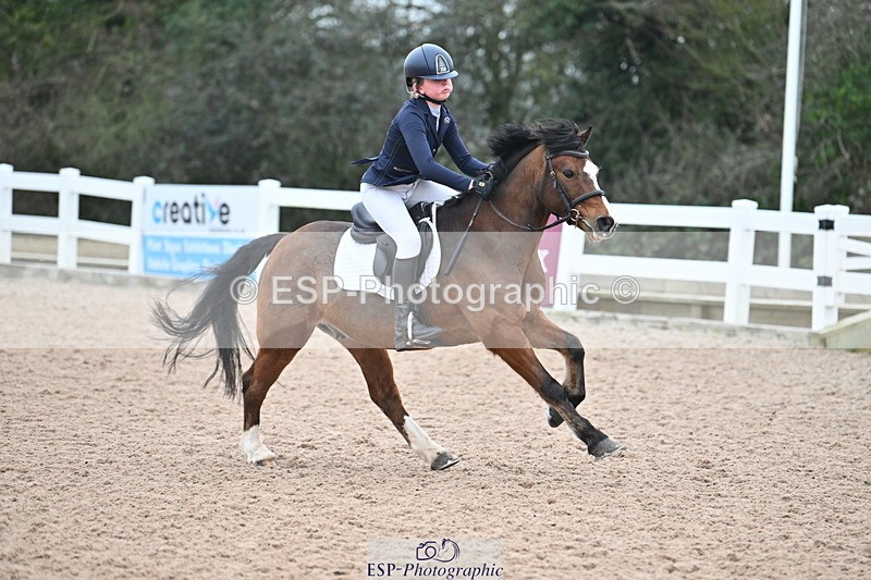 240128A-111444-00467 - Cls 3 Pony Discovery and 90cm Open