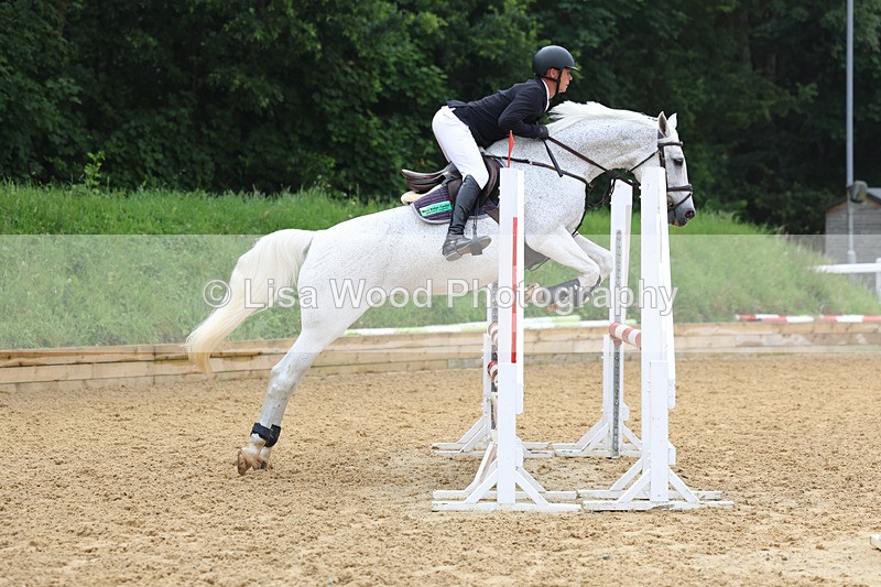 3E7A5520 - Class 4: Senior British Novice/90cm open
