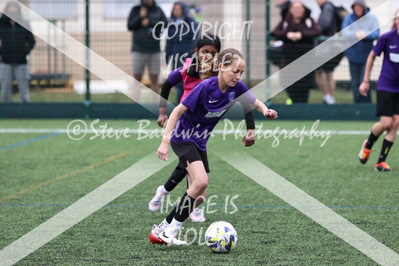 1DX32423 - Sat 6th U12 Girls
