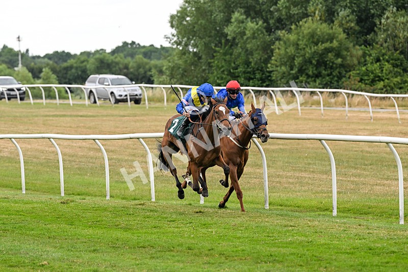 220726-Race 4-Sound Gloria-9783 - Race 4 15.42pm racingtv.com/freetrial Handicap
