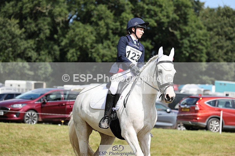 240824X-143147-28760 - D80 Ride off  14.15 to 15.30