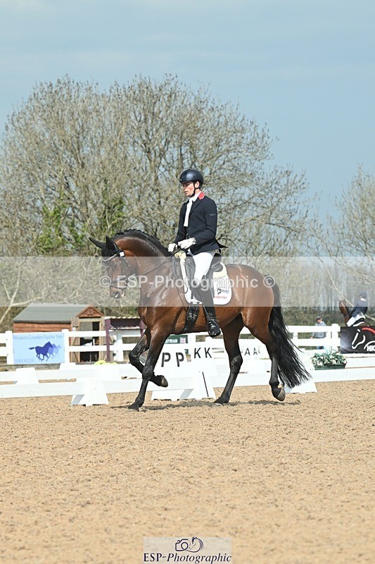 250403-104040-01534 - 048-Angus.Corrie-Deane-Maigret.VD.Watermolen