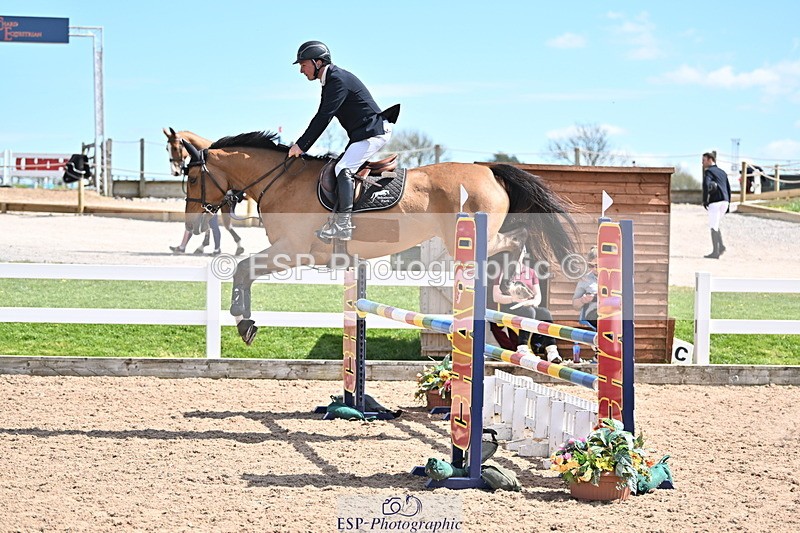 240418A-133504-03525 - Cls 13, 1 Star Bronze Tour 1.10m