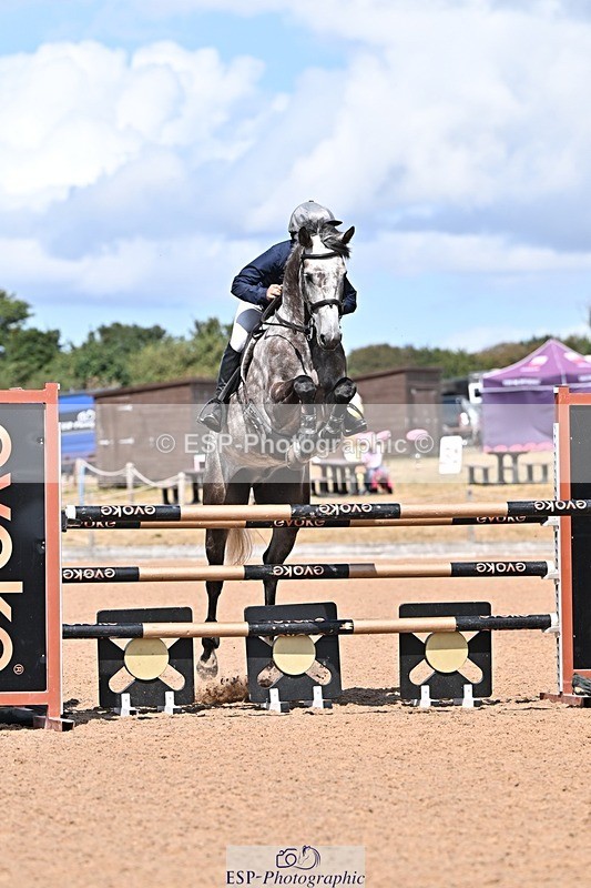 260819-142641-01085 - Cls 6 Foxhunter and 1.20m