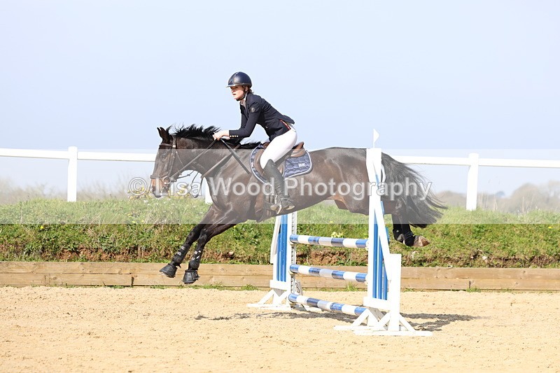 3E7A6479 - Class 4: Senior British Novice/90cm open