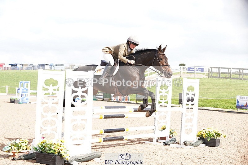 241004A-120454-00411 - Fri 02 Snr 1.05m Open