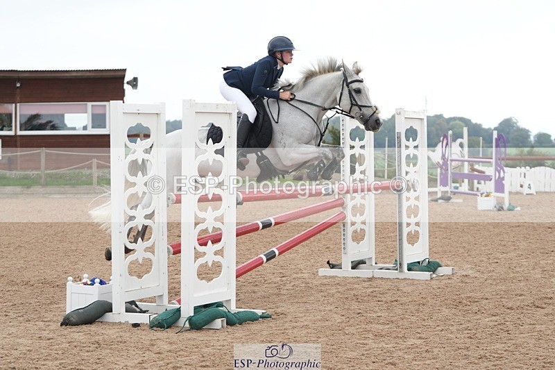 250920-123410-01294 - Cls 10 Pony Foxhunter and 1.10m
