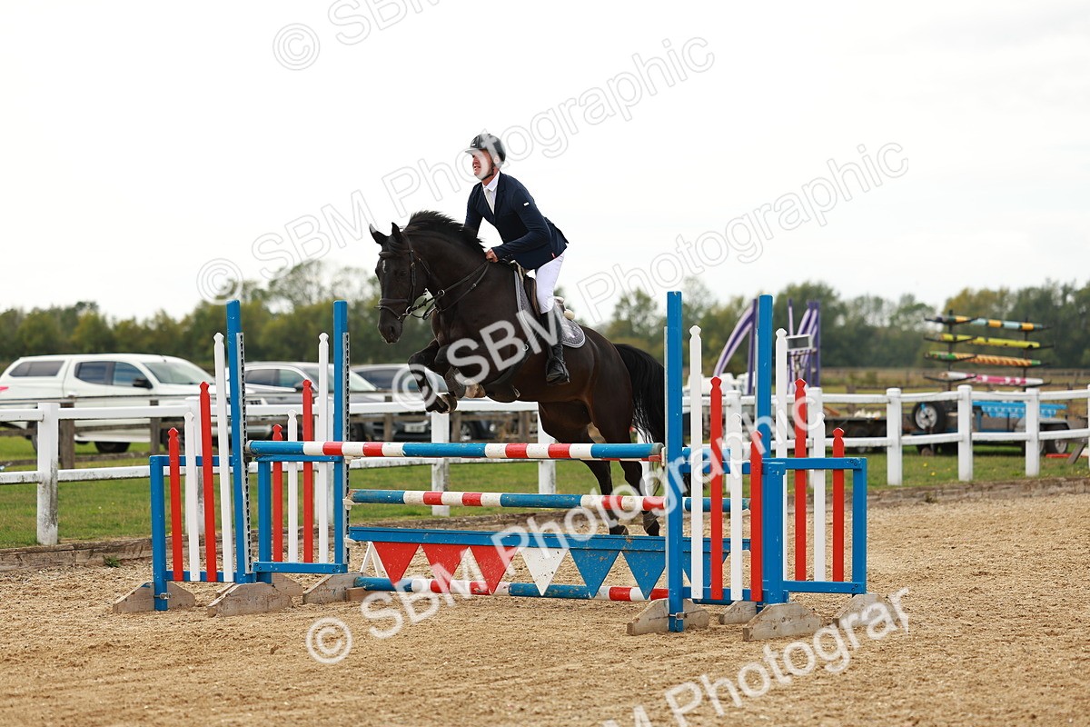 SBM_001705 - Class 4 - Senior Newcomers - 1.10m