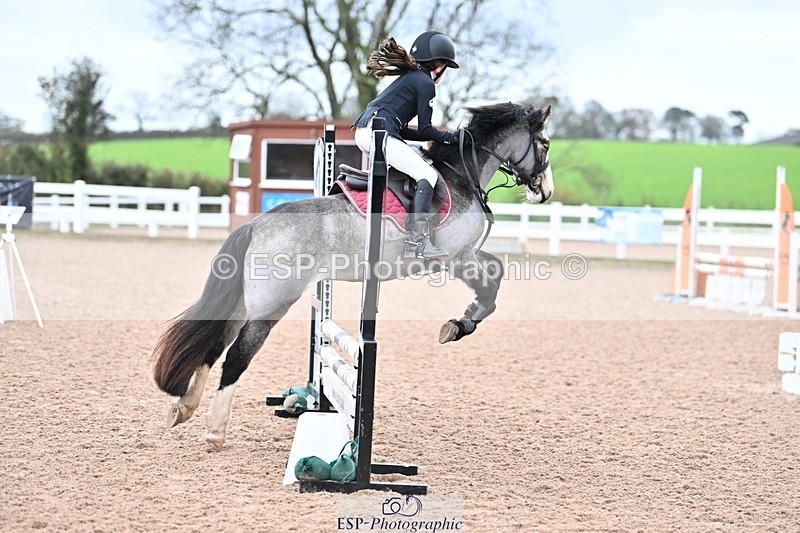 241117X-082539-03063 - Cls 02s Pony intro 70cm