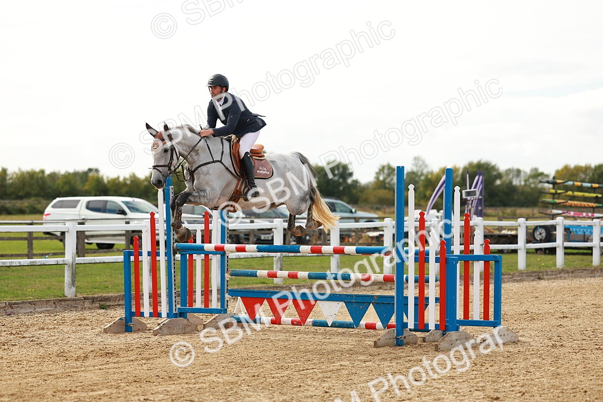 SBM_001810 - Class 4 - Senior Newcomers - 1.10m