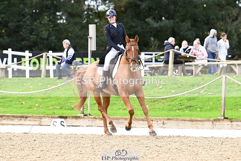 251023A-112604-01731 - B-137-Josie.Reid