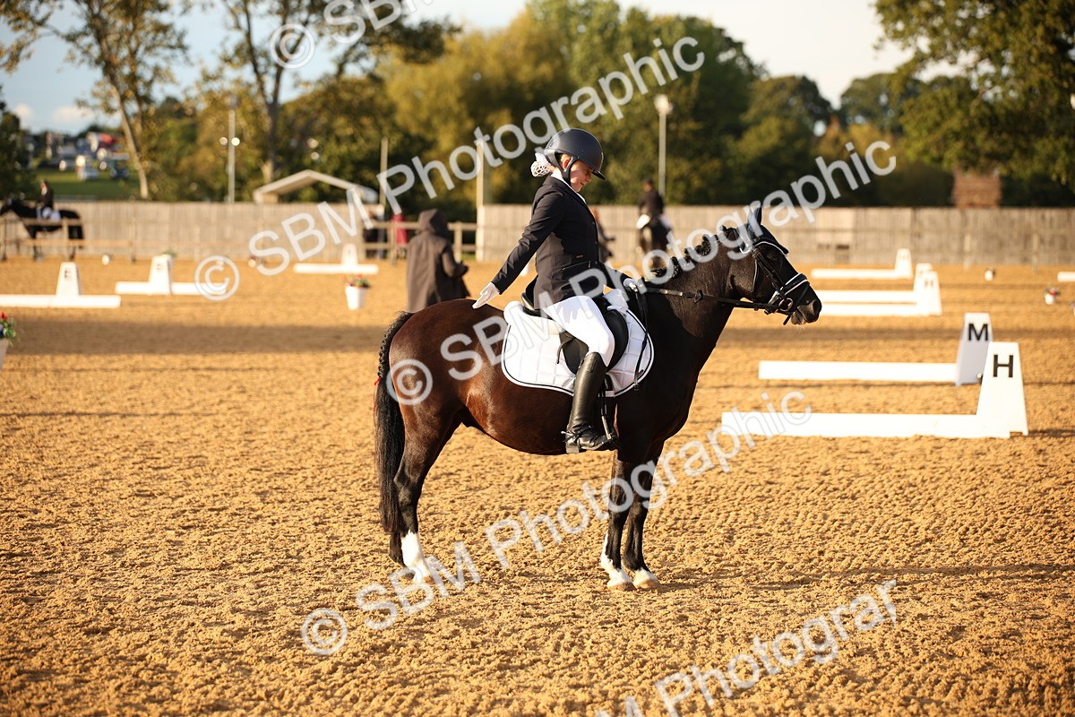 SBM_13302_D3 - Small Tour Championship - Intro A - Emma G.