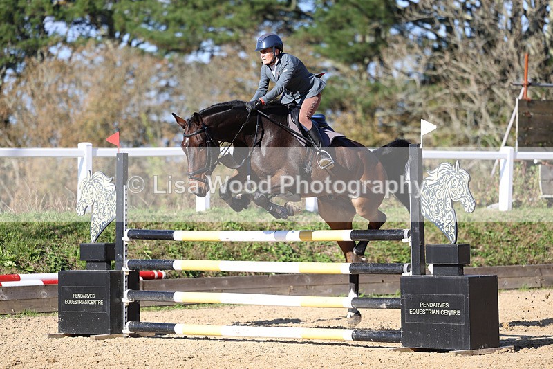3E7A5619 - Class 7: Senior Newcomers/1.10m open