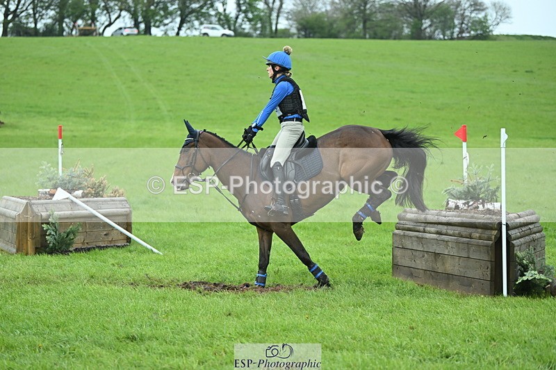 250419-113131-08865 - 409-Charlotte.Bradbury-KENSINGTON.EMPIRE