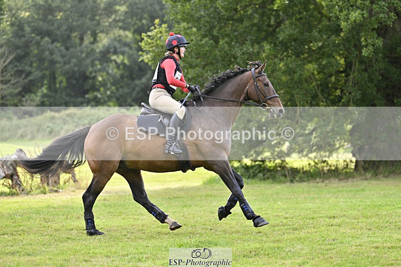 240825X-171010-37680 - 80cm XC 16.30 to 17.30