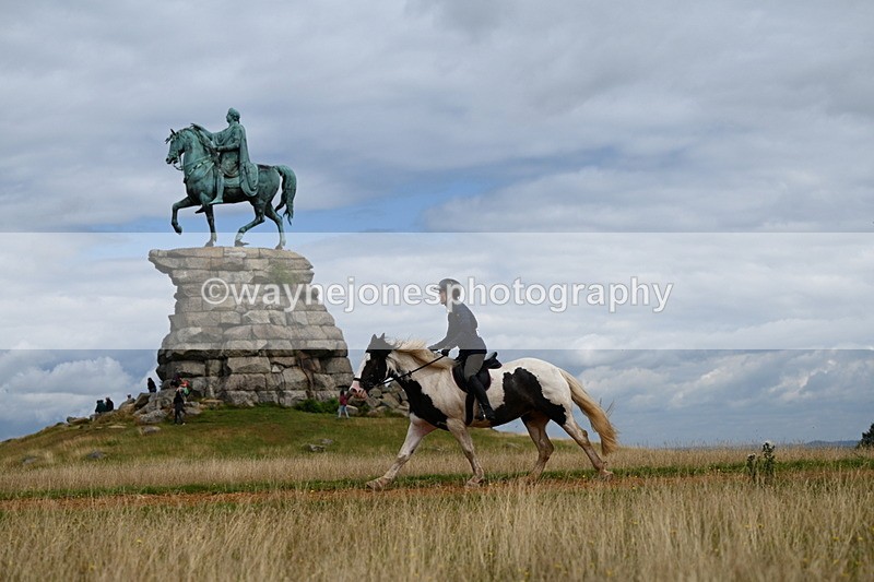 DSC_6912 - Time at Statue 12:45 to 13:15