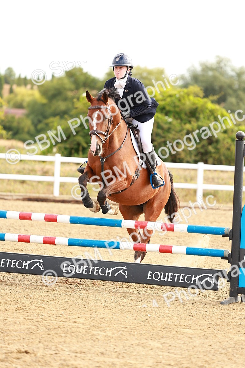 SBM_002025 - Class 8 - Clear Round