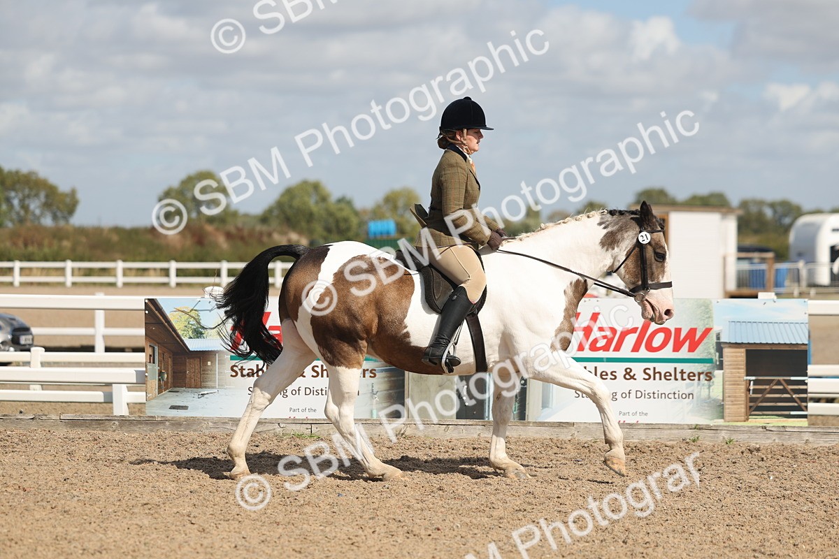 SBM_23238 - Class 807 - young Rider 11 to 16 Years