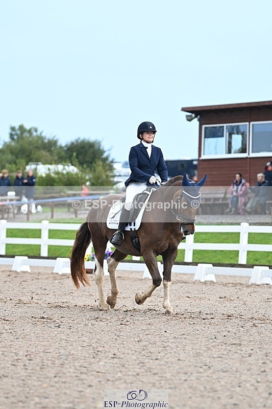 250907-105820-07061 - 017-Natalie.RosewarnePenpont.Fancy.That