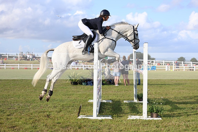 3E7A4560 - Class C1: Showjumping Senior Newcomers/1.10m open