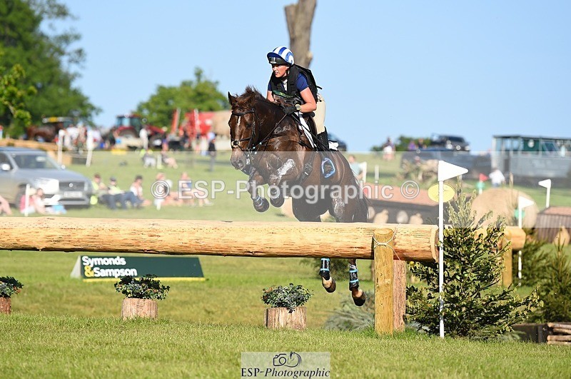 230527-180412-13715 - 169-DHI_HOUDINI-Sophie_Hodgson-XC