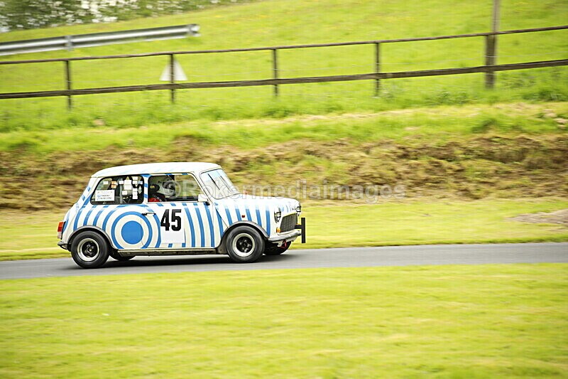 _56A1805 - MINI FESTIVAL 22ND May 2021