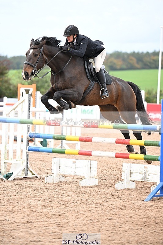 251022-141828-00626 - Cls 6 Snr Foxhunter 1.20m