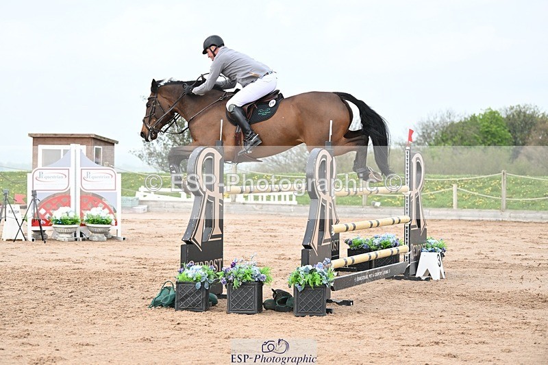 250425-102752-08203 - Cls 2 - 2 Star Small Tour