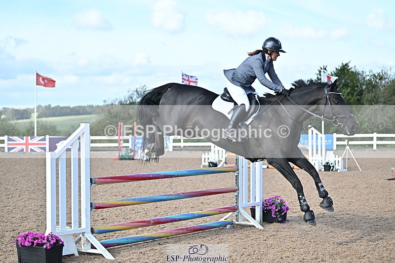 241004A-105709-01460 - Fri 07 Snr Brit Nov & 90cm Open