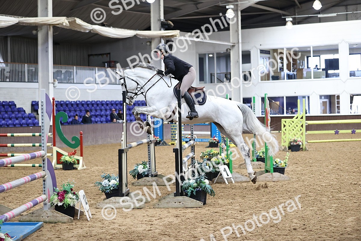SBM_005956 - Class 16 - Senior Newcomers - 1.10m Open