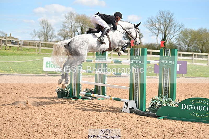 240418A-142044-04326 - Cls 9, 2 Star Big Tour 1.40m