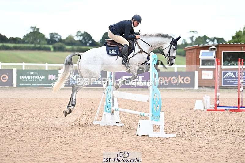 250820B-125246-00635 - Cls 4 Newcomers and 1.10m Open