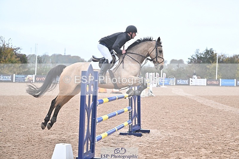 251029-121516-00442 - Newcomers and 1.10m