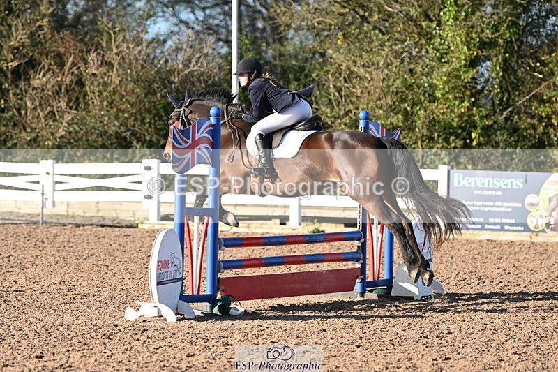 241026A-101944-00116 - SAT Cls 3 Pony Intro 70cm