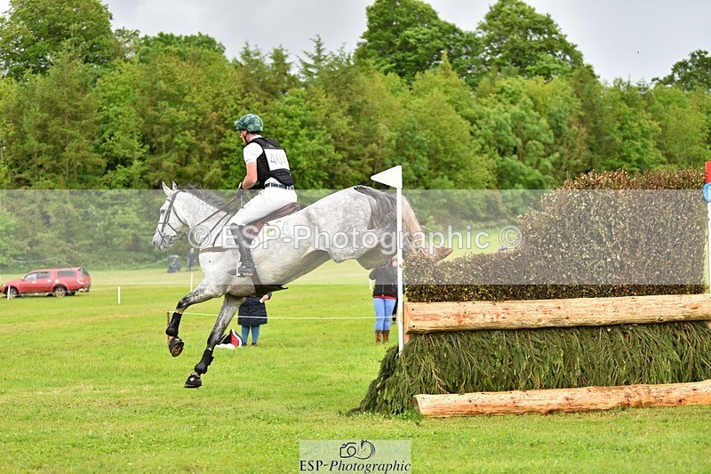 240526-124424-21671 - 404-DEERPAIRC_REVELRY-Max_Warburton