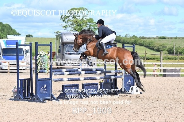 BPP_1909 - CLASS 18 SUN British Novice/ 90cm Open
