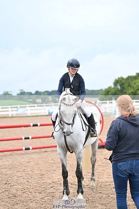 240907A-120717-01352 - Cls 8 1.05m Amateur Qualifier