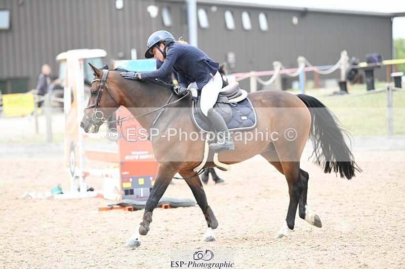 250807-134331-01282 - 90cm Round 2