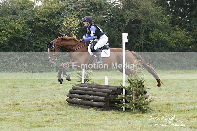 WWHT 171021 0559 - Novice Restricted (0.80m)  17/10/21