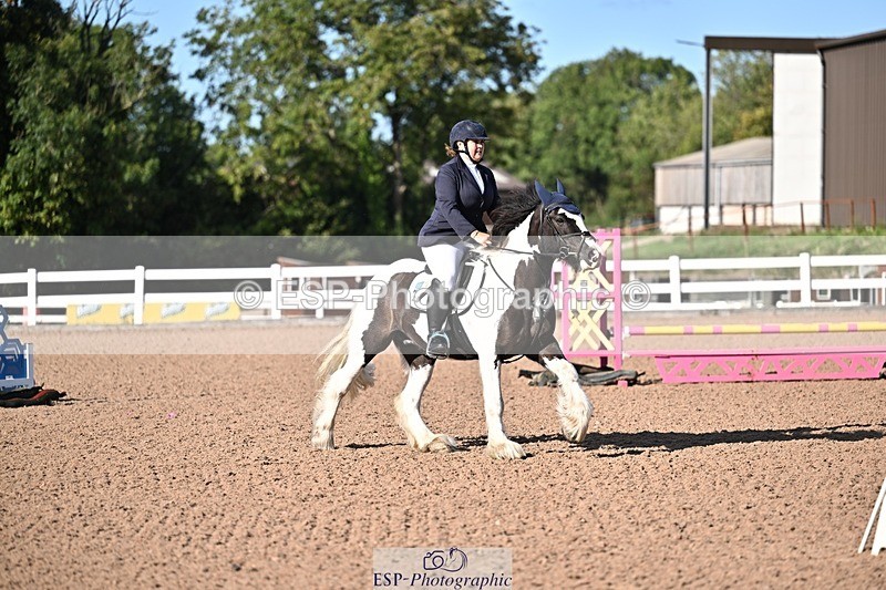 260915-163419-00044 - Clear Round and 60cm