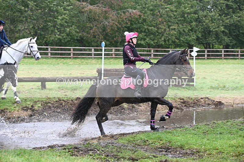 WJ6_9033 - Time at Photographer 14:46 to 14:57