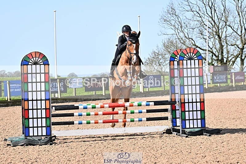 260408-101915-00127 - Cls 2 British Novice and 90cm