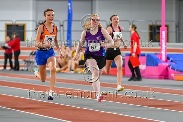 Age26SAT-926460 - Track Female Set One